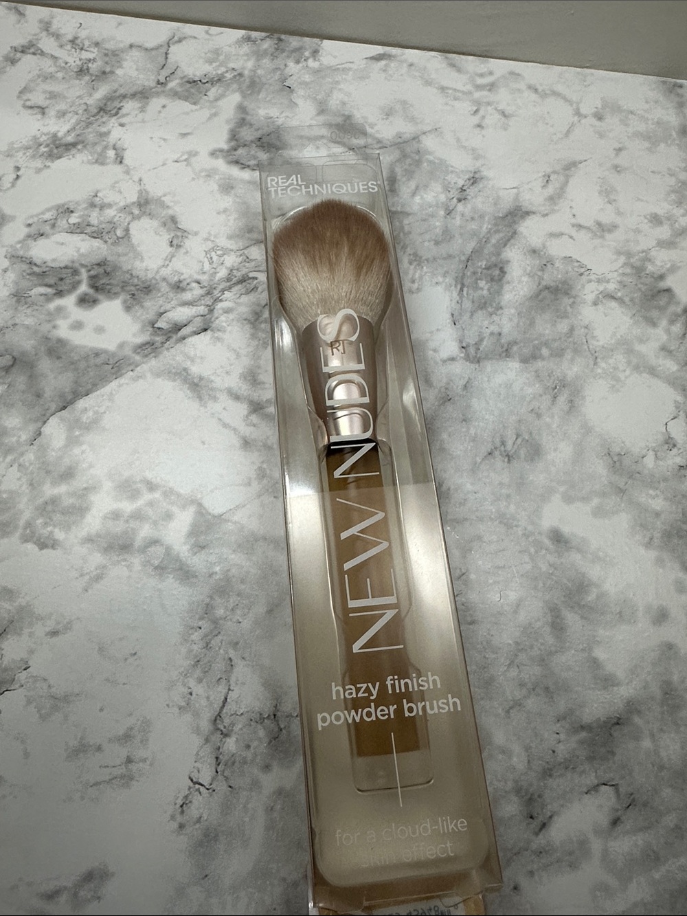 Real Techniques Limited Edition Hazy Finish Powder Brush - Beige